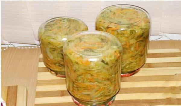 Огурцы по-корейски с морковью на зиму