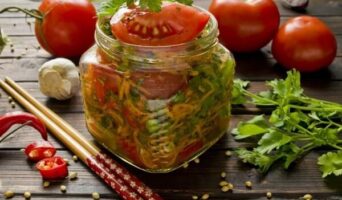 Помидоры по-корейски на зиму – самый вкусный рецепт