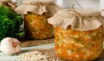 Рассольник на зиму из свежих огурцов с рисом: рецепт с фото