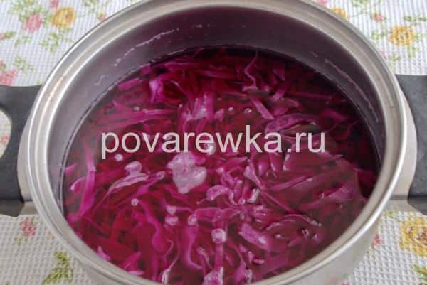 Как покрасить яйца на Пасху краснокочанной капустой